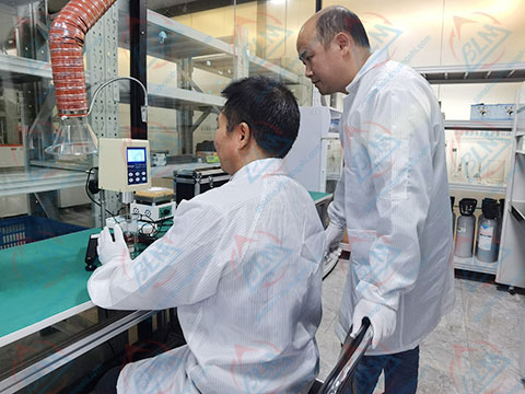 ���W�x���z���DƬ