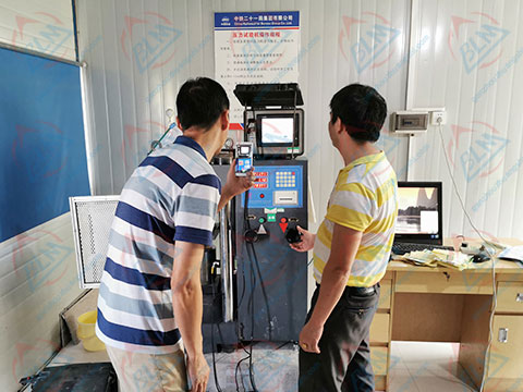 �F·ԇ�x���z���DƬ