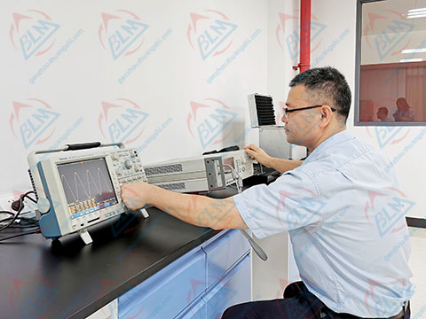 �o(w��)��늃x��У��(zh��n)��(sh��)�(y��n)�҈DƬ